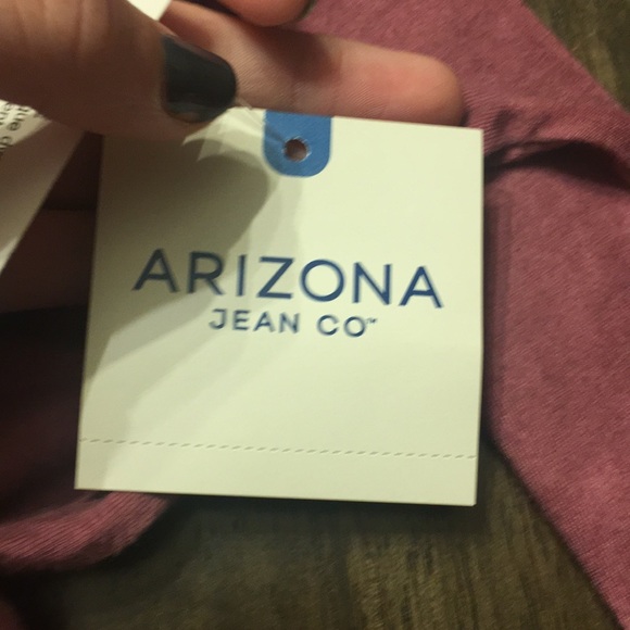 Never-worn cheap price very cute - Picture 3 of 4